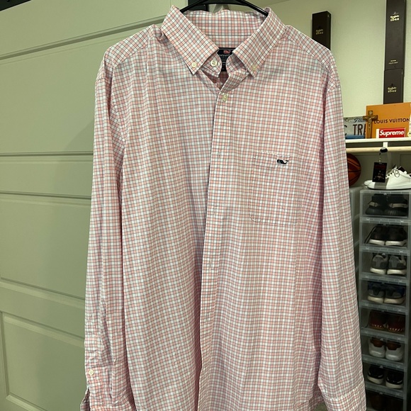 BRAND NEW NEVER WORN Vineyard Vines button up longsleeve size large. - Picture 1 of 1